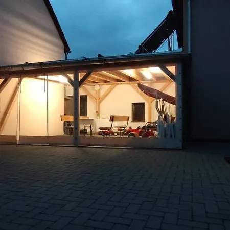 Daire Ferienwohnung - 2 - Auf Einem Rustikalen 3 Seitenhof Göda